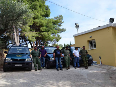 Συνεχίζουν ακάθεκτοι το έργο τους